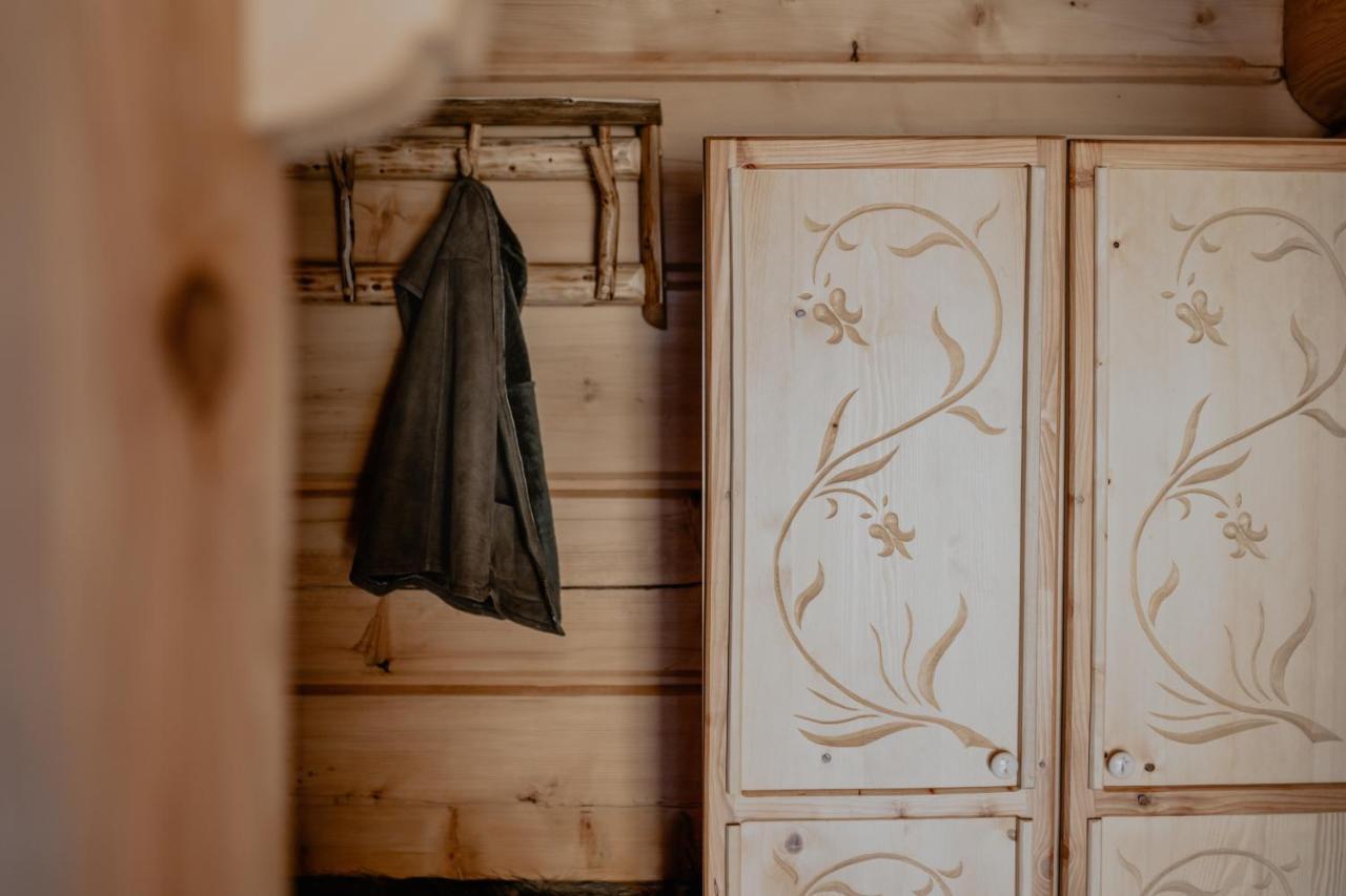 Biolo I Corno Izba Mountain Chalets コシチェリスコ エクステリア 写真