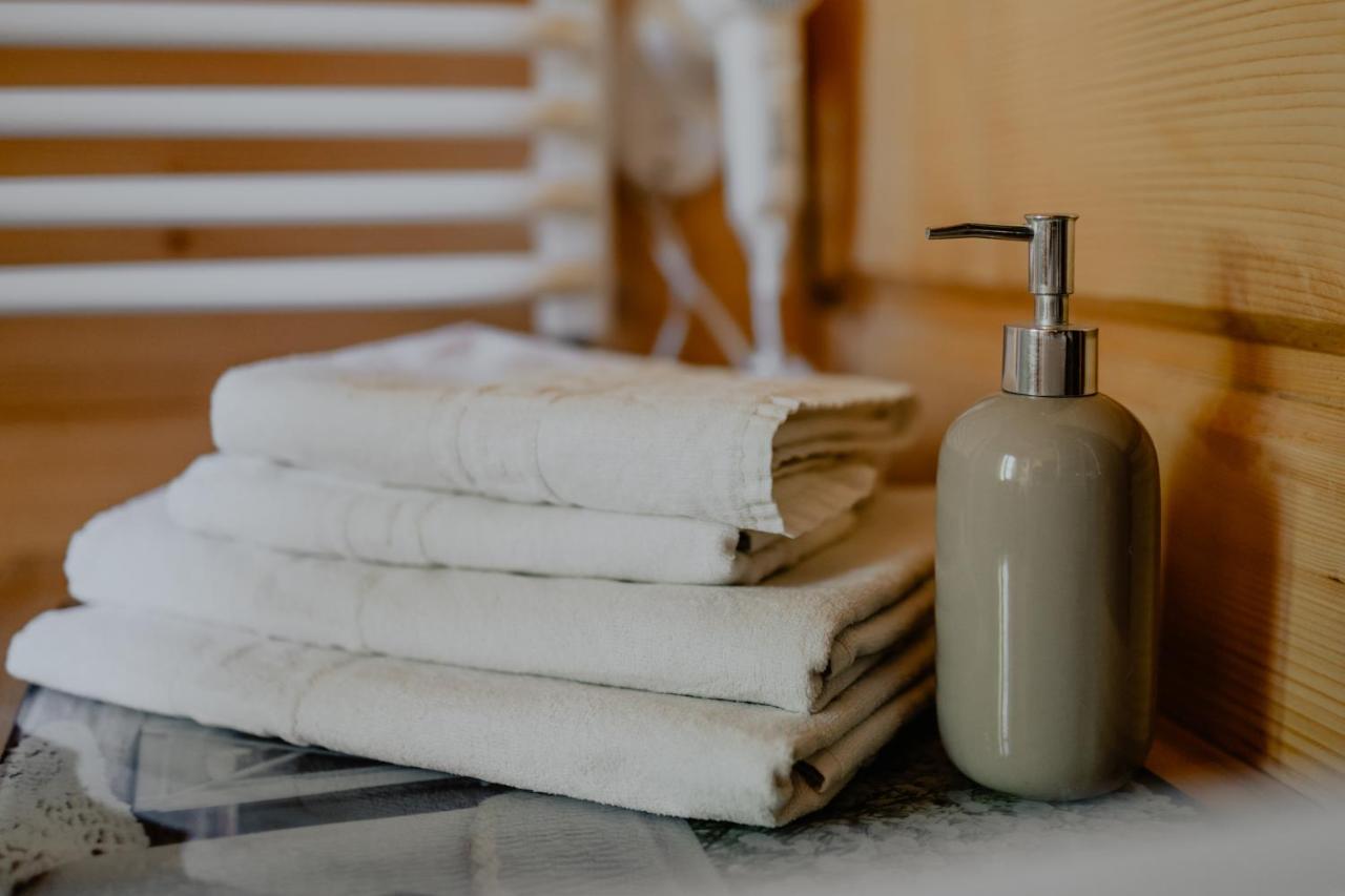 Biolo I Corno Izba Mountain Chalets コシチェリスコ エクステリア 写真
