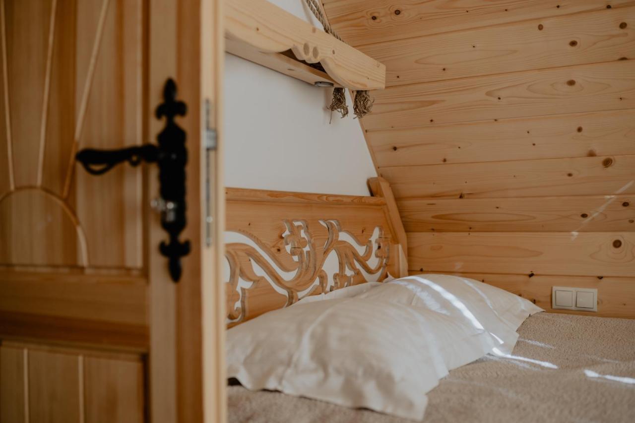 Biolo I Corno Izba Mountain Chalets コシチェリスコ エクステリア 写真